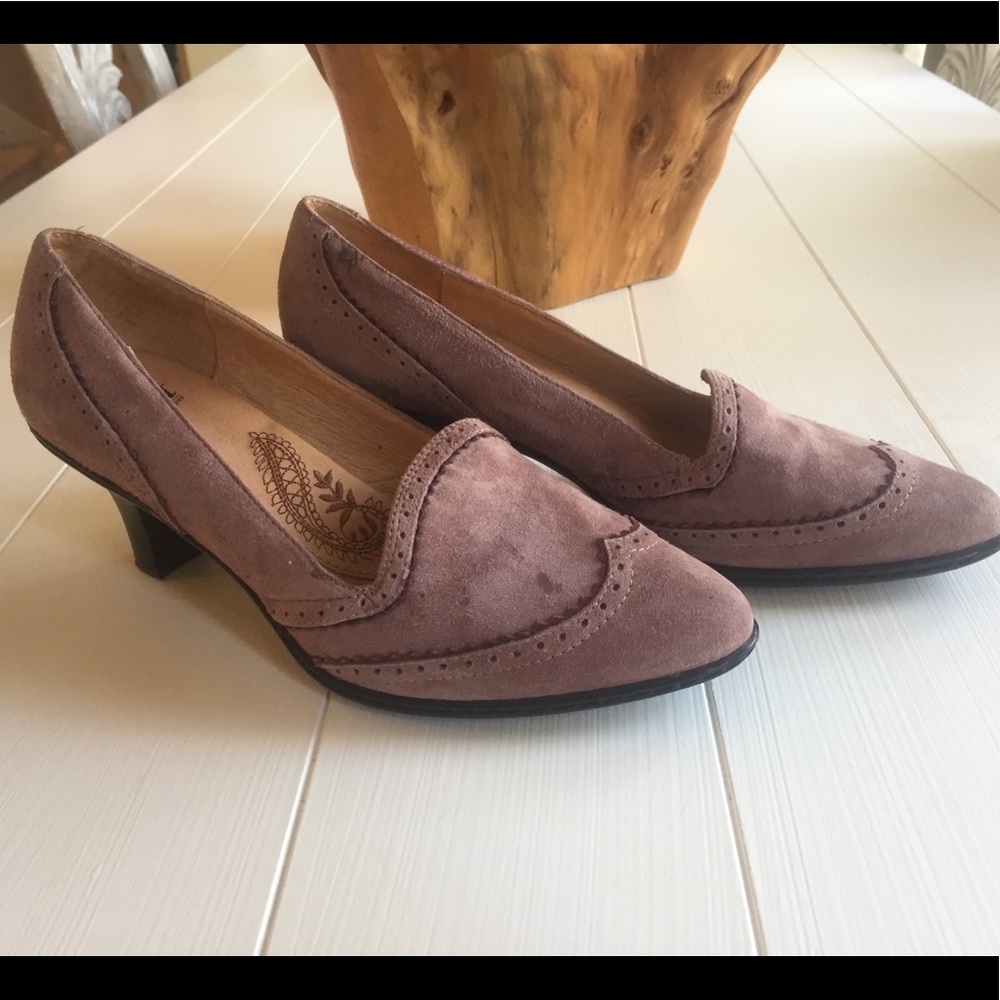 COPY - suede heals